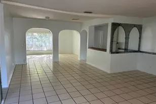 701 W Evanston Cir, Fort Lauderdale, FL 33312 - Photo 17