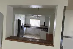 701 W Evanston Cir, Fort Lauderdale, FL 33312 - Photo 13