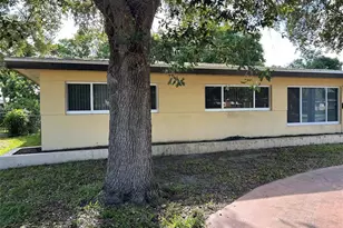 701 W Evanston Cir, Fort Lauderdale, FL 33312 - Photo 3