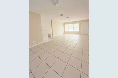 6721  McClellan St, Hollywood, FL 33024 - Photo 11