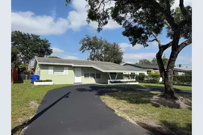 6721  McClellan St, Hollywood, FL 33024 - Photo 1