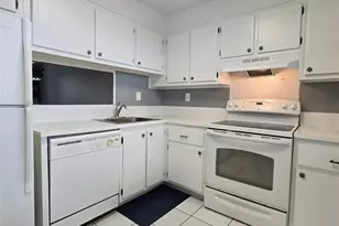 4898 NW 29th Ct, Lauderdale Lakes, FL 33313 - Photo 3