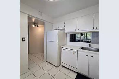 4898 NW 29th Ct, Unit #412, Lauderdale Lakes, FL 33313 - Photo 27