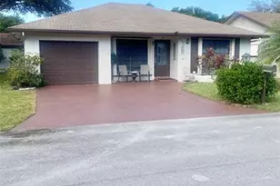 1719 SW 19th Ave, Deerfield Beach, FL 33442 - Photo 1