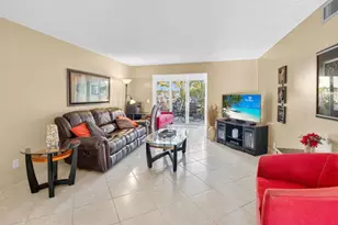 2601 NE 3rd Ct, Boynton Beach, FL 33435 - Photo 25