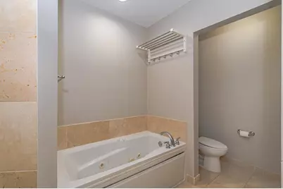 16101  Emerald Estates Dr, Unit #146, Weston, FL 33331 - Photo 17