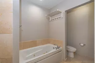 16101 Emerald Estates Dr, Weston, FL 33331 - Photo 17