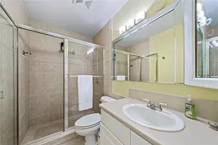 900 Cypress Ter Unit #V 61, Pompano Beach, FL 33069 - Photo 17