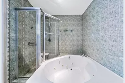 900  Cypress Ter, Unit #V 61, Pompano Beach, FL 33069 - Photo 15