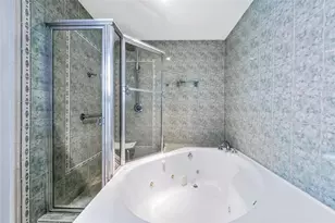 900 Cypress Ter Unit #V 61, Pompano Beach, FL 33069 - Photo 15