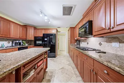 900  Cypress Ter, Unit #V 61, Pompano Beach, FL 33069 - Photo 21