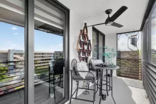 1000 Colony Point Cir, Pembroke Pines, FL 33026 - Photo 21