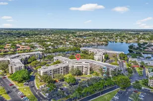 1000 Colony Point Cir, Pembroke Pines, FL 33026 - Photo 49