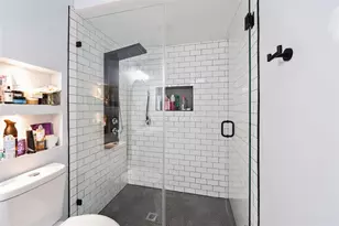 1030 NW 107th Ave, Pembroke Pines, FL 33026 - Photo 17