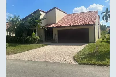 7009  Golf Pointe Circle, Tamarac, FL 33321 - Photo 1