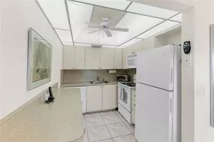 485 Grantham F, Deerfield Beach, FL 33442 - Photo 9