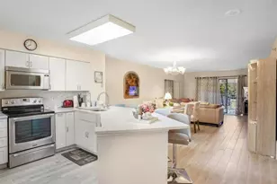 2334 S Cypress Bend Dr, Pompano Beach, FL 33069 - Photo 13
