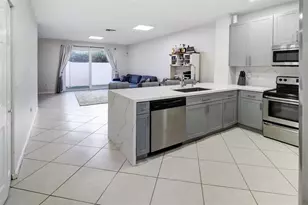 8106 Prestige Commons Dr, Tamarac, FL 33321 - Photo 5