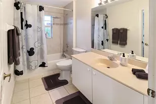 8106 Prestige Commons Dr, Tamarac, FL 33321 - Photo 17