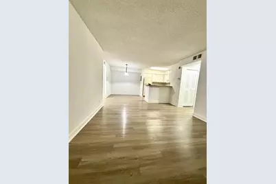 7630  Westwood Dr, Unit #321, Tamarac, FL 33321 - Photo 5