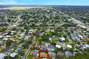 300 SW 65th Way, Pembroke Pines, FL 33023 - Photo 33