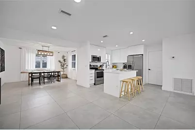 300 SW 65th Way, Pembroke Pines, FL 33023 - Photo 7