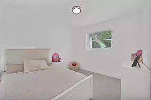 300 SW 65th Way, Pembroke Pines, FL 33023 - Photo 19