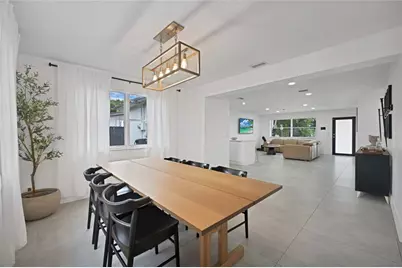 300 SW 65th Way, Pembroke Pines, FL 33023 - Photo 13