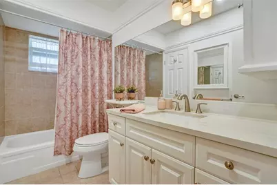 3405 NW 48th Ave, Unit #611, Lauderdale Lakes, FL 33319 - Photo 7