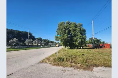 1591 NW 19th Ave, Pompano Beach, FL 33069 - Photo 1