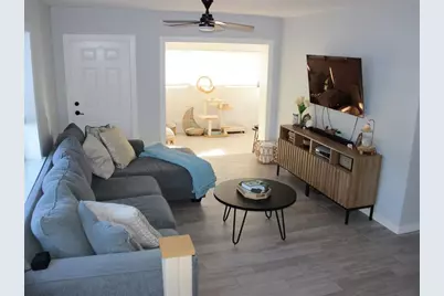 421 SE Solaz Ave, Port Saint Lucie, FL 34983 - Photo 9