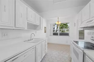 8105 NW 61st St, Tamarac, FL 33321 - Photo 33