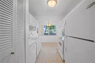 8105 NW 61st St, Tamarac, FL 33321 - Photo 35