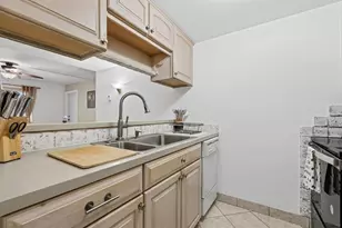 1000 SE 15th St, Fort Lauderdale, FL 33316 - Photo 5