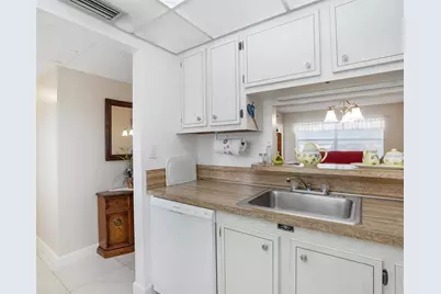 4705 NW 35th St, Unit #611, Lauderdale Lakes, FL 33319 - Photo 11