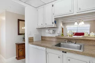 4705 NW 35th St, Lauderdale Lakes, FL 33319 - Photo 11