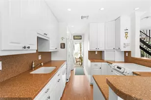 17 Middlesex Dr, Wilton Manors, FL 33305 - Photo 7