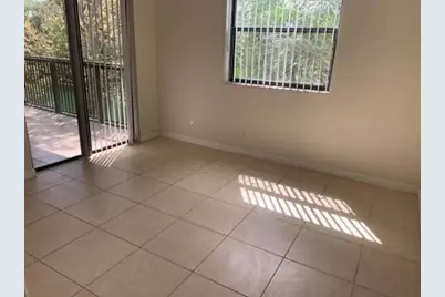 10121 W Sunrise Blvd, Unit #202, Plantation, FL 33322 - Photo 15