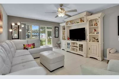 3001  Portofino Isle, Unit #L1, Coconut Creek, FL 33066 - Photo 9