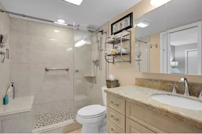 3001  Portofino Isle, Unit #L1, Coconut Creek, FL 33066 - Photo 23