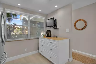 3001  Portofino Isle, Unit #L1, Coconut Creek, FL 33066 - Photo 5