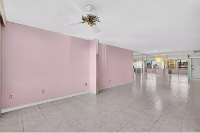 10442 E Clairmont Cir, Unit #204, Tamarac, FL 33321 - Photo 15