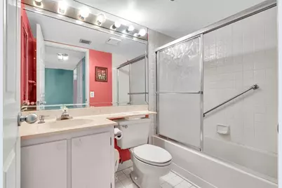 10442 E Clairmont Cir, Unit #204, Tamarac, FL 33321 - Photo 37