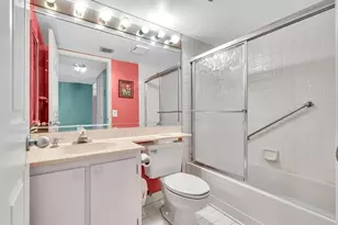 10442 E Clairmont Cir, Tamarac, FL 33321 - Photo 37