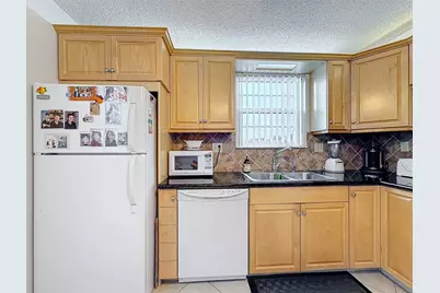 4930 E Sabal Palm Blvd, Unit #301, Tamarac, FL 33319 - Photo 17