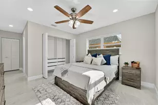 728 NE 7th St, Pompano Beach, FL 33060 - Photo 15