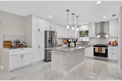 728 NE 7th St, Pompano Beach, FL 33060 - Photo 7