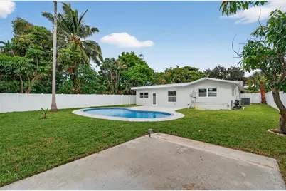 728 NE 7th St, Pompano Beach, FL 33060 - Photo 27