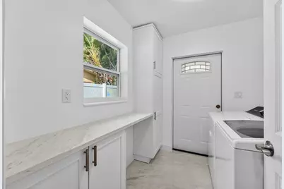 728 NE 7th St, Pompano Beach, FL 33060 - Photo 11