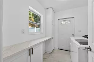 728 NE 7th St, Pompano Beach, FL 33060 - Photo 11